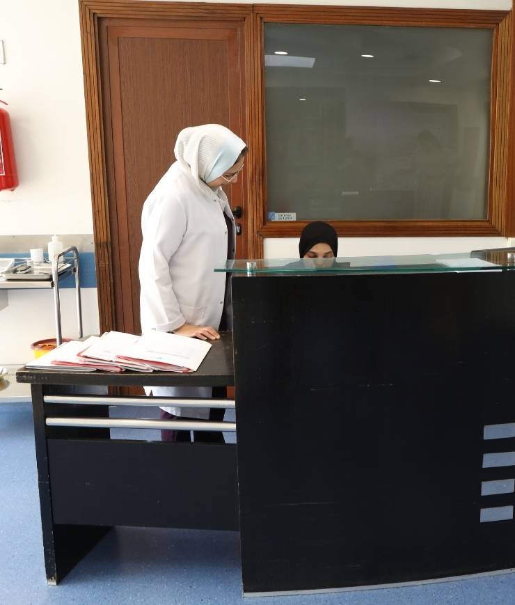 Personnel administratif à chaque étage